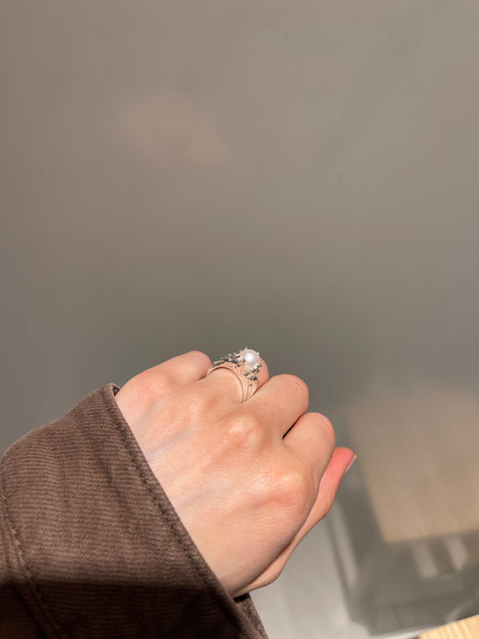 Irregular Chunky Pearl Ring