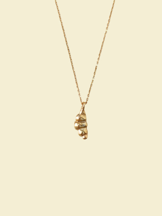 Croissant Pendant Necklace Gold