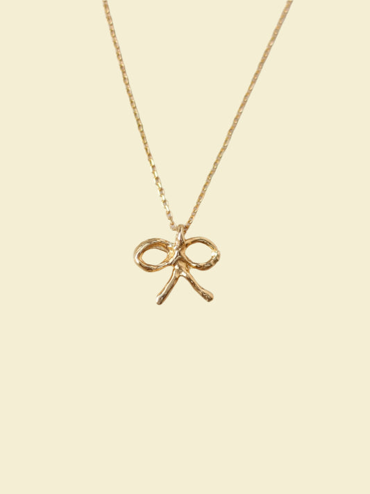 Bow Pendant Necklace Gold