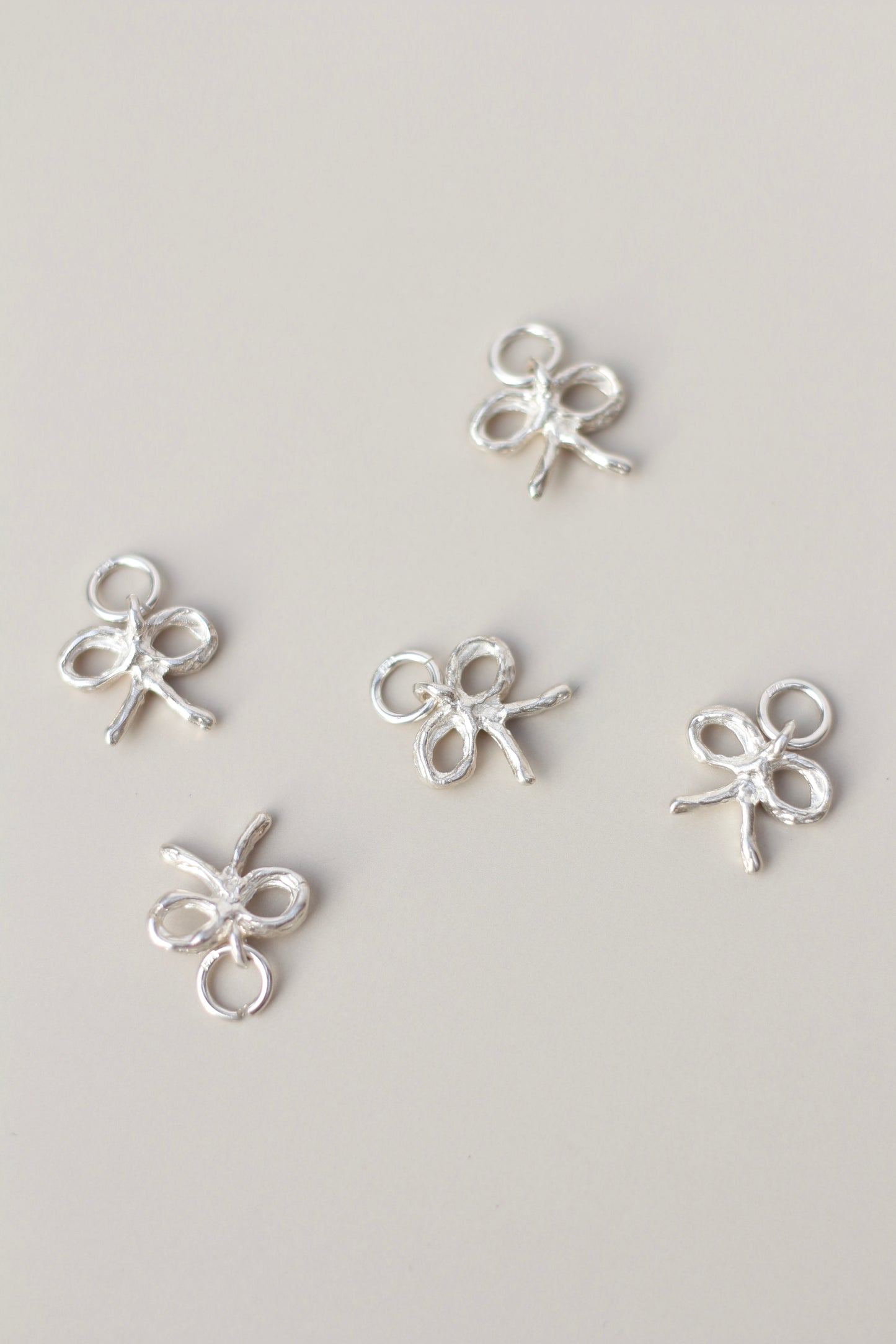 Bow Pendant Necklace Silver