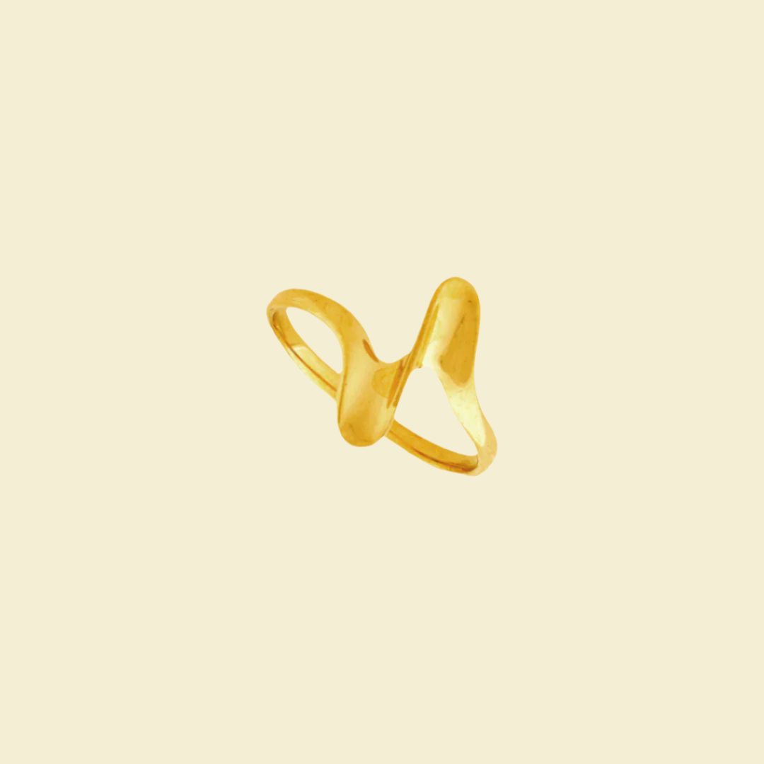 La Vague Wave Dainty Ring