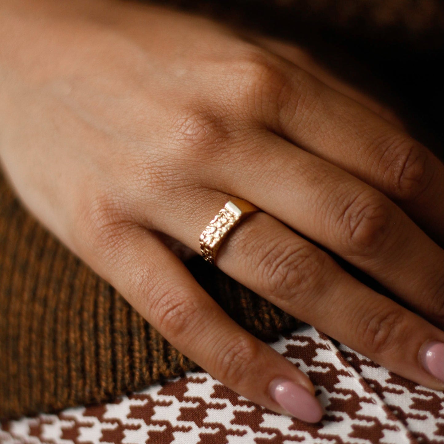 Textured Signet Dainty Ring