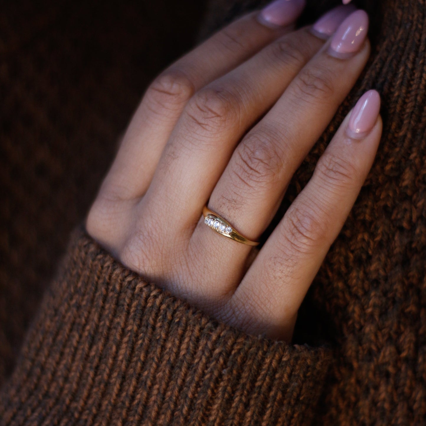 Oyster Slim Signet Dainty Ring