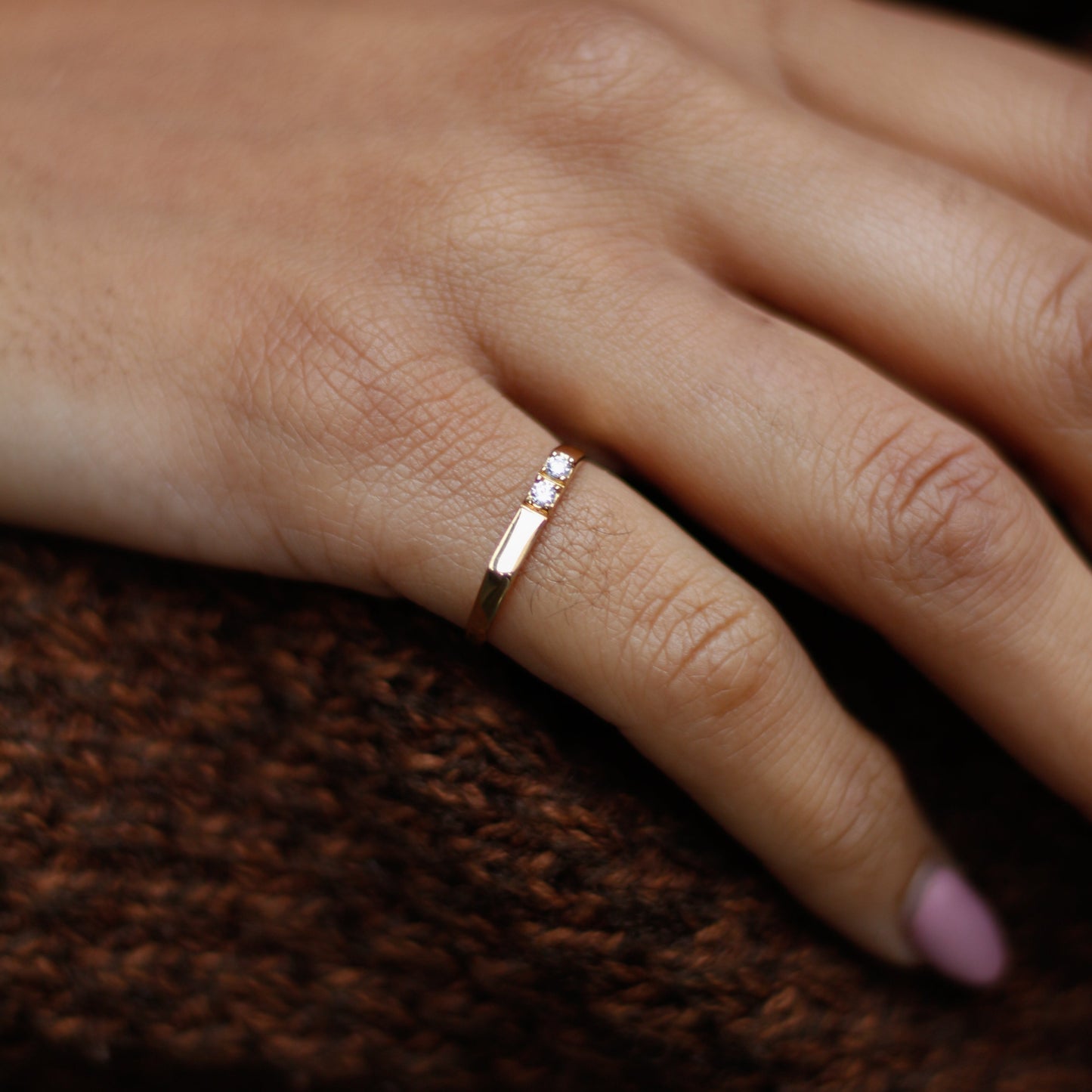 Signet Ring with Zirconia Dainty