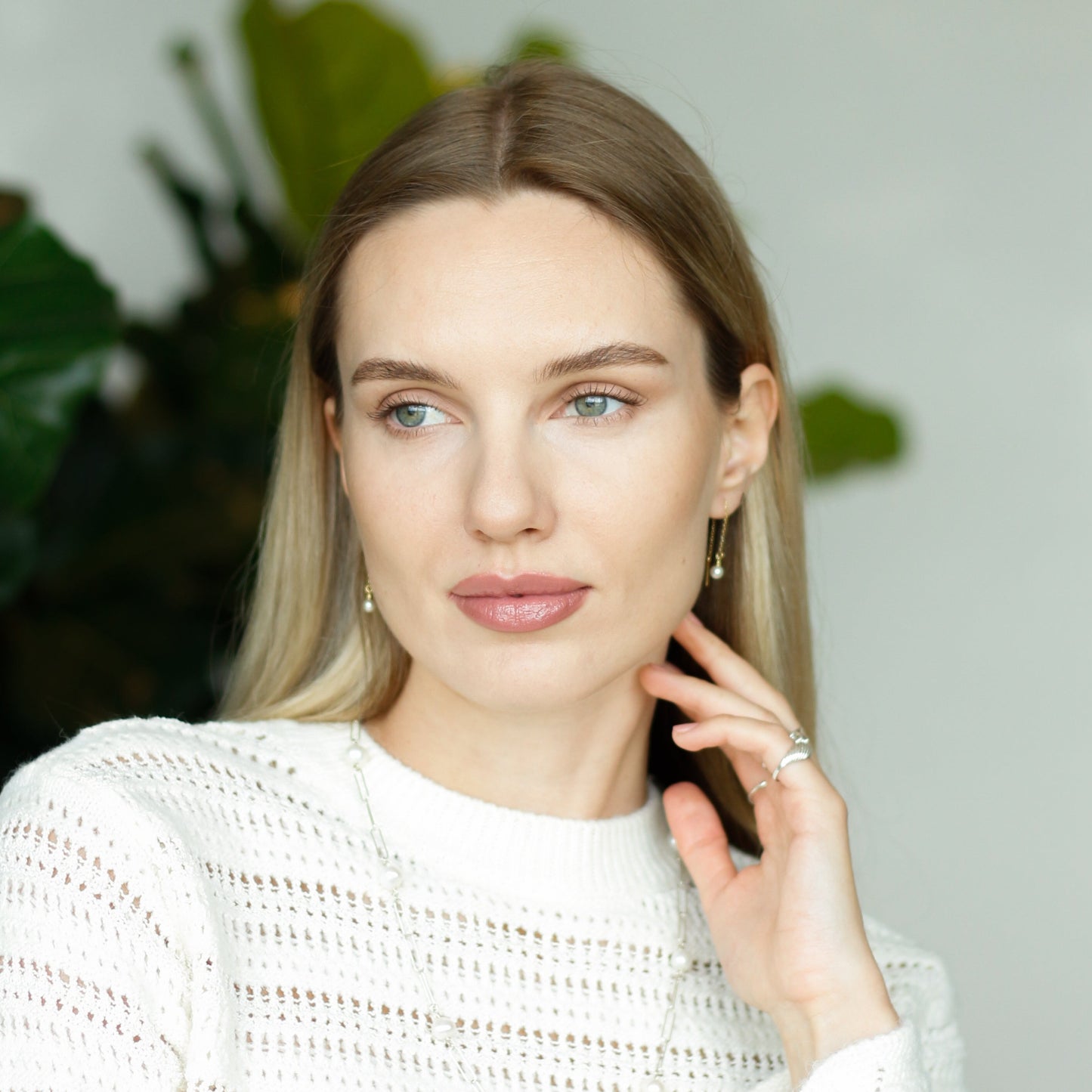 Tiny Chain Threader Pearl Earrings