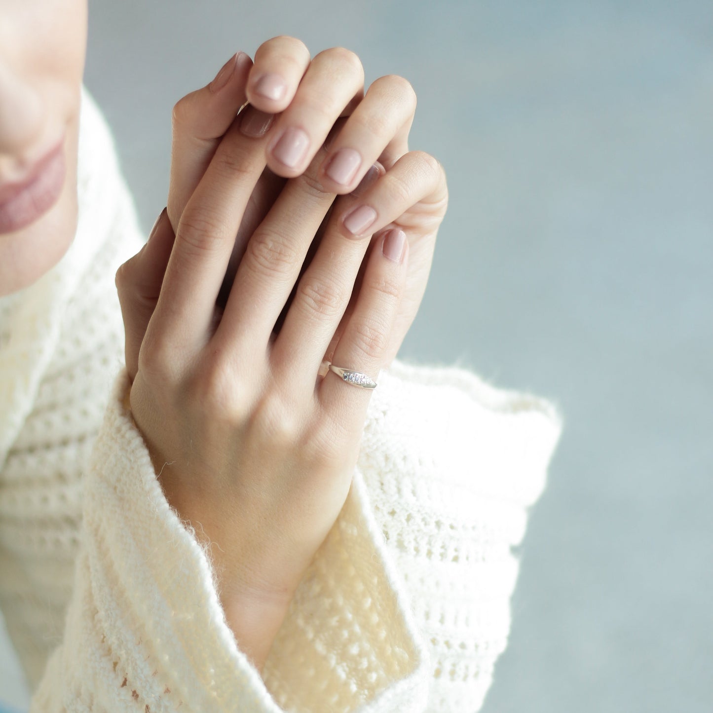 Oyster Slim Signet Dainty Ring