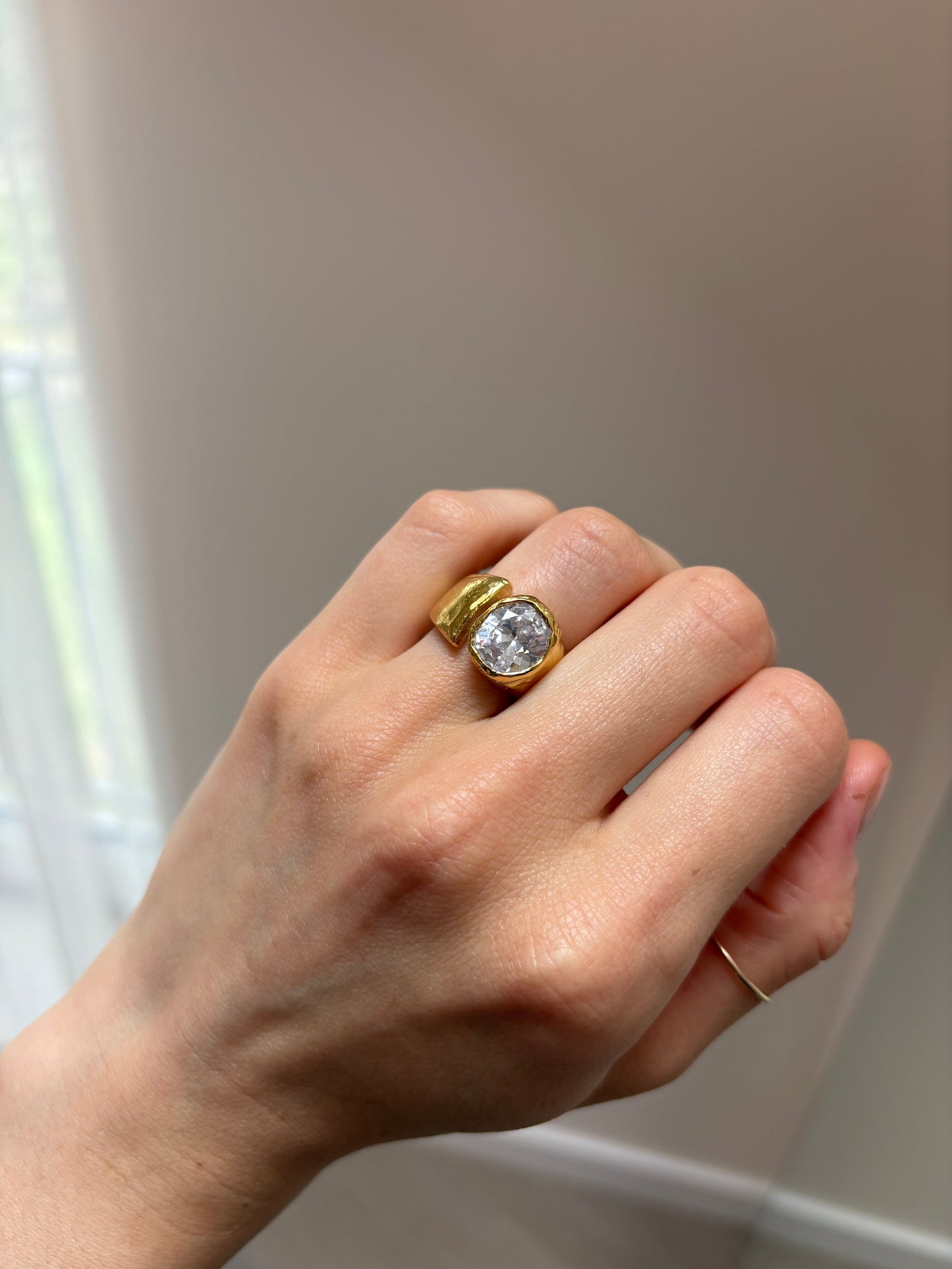 Open Oval Stone Chunky Gold Ring