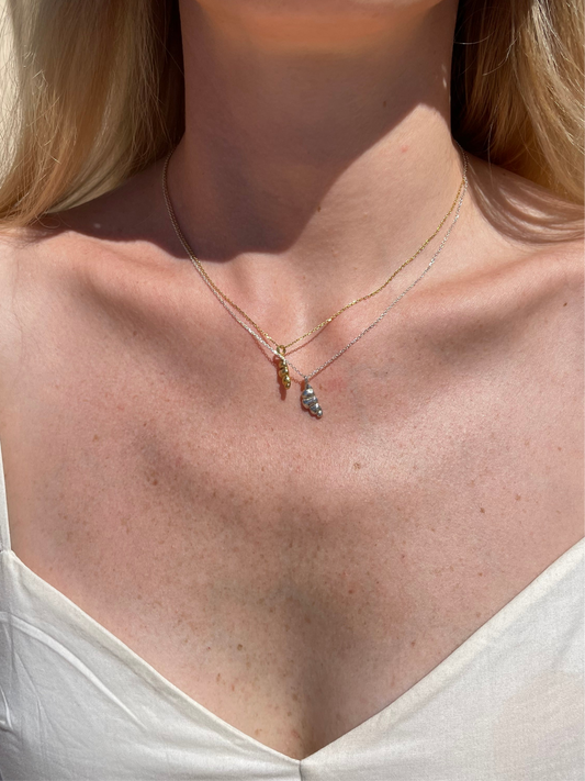 Croissant Pendant Necklace Gold