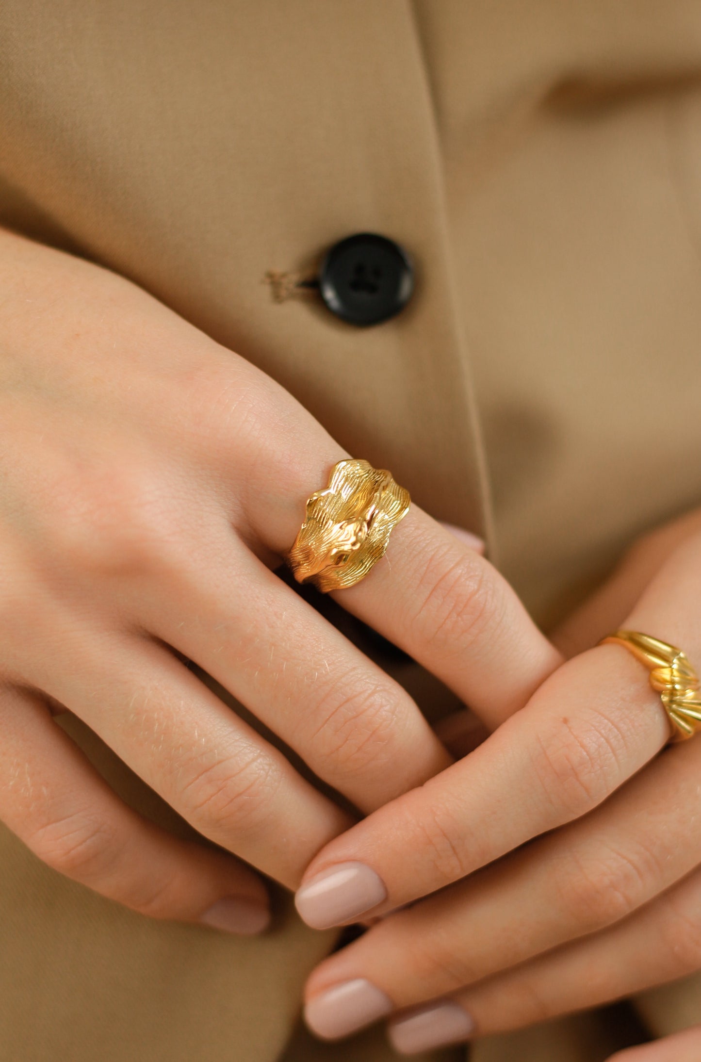 Adjustable Textured Flower Ring