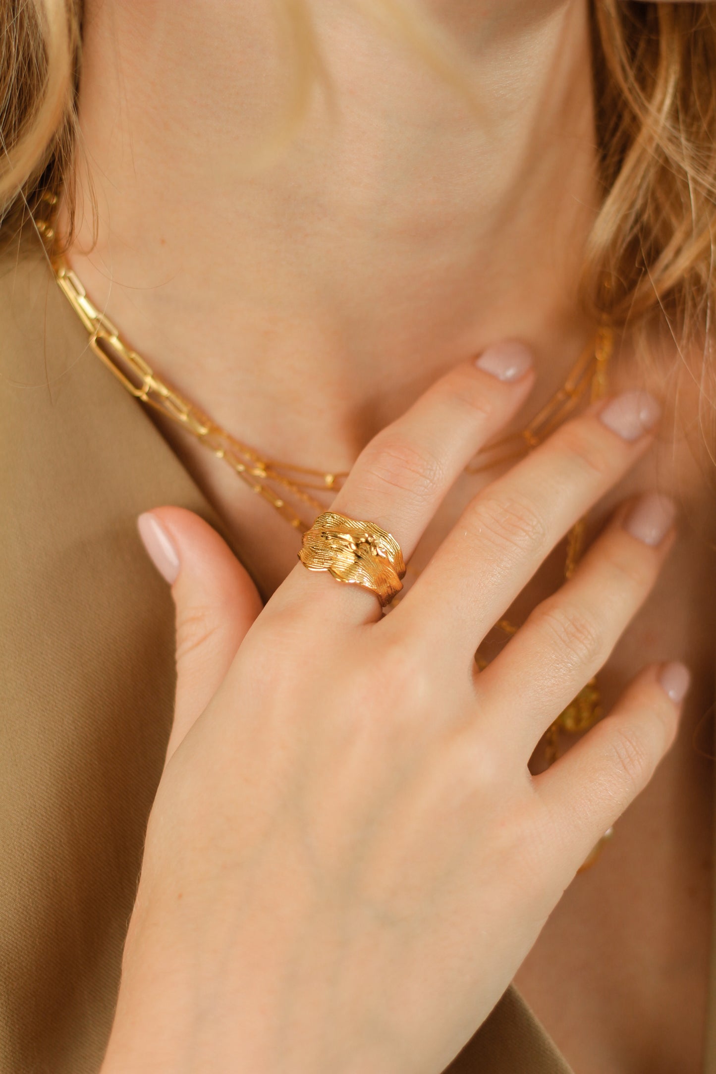 Adjustable Textured Flower Ring