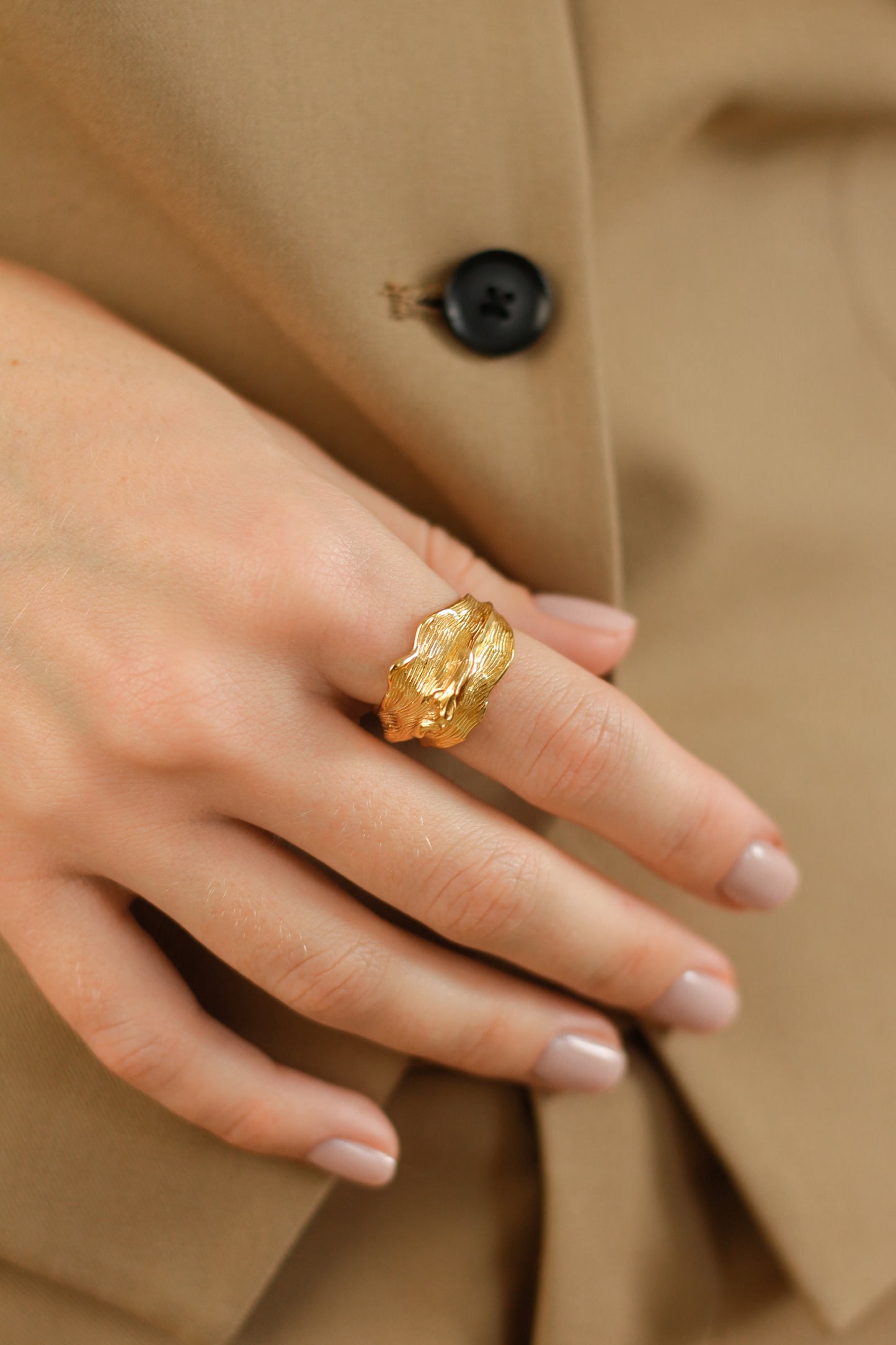 Adjustable Textured Flower Ring