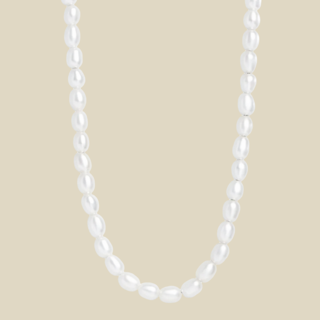 Mid Size Natural Pearl Necklace