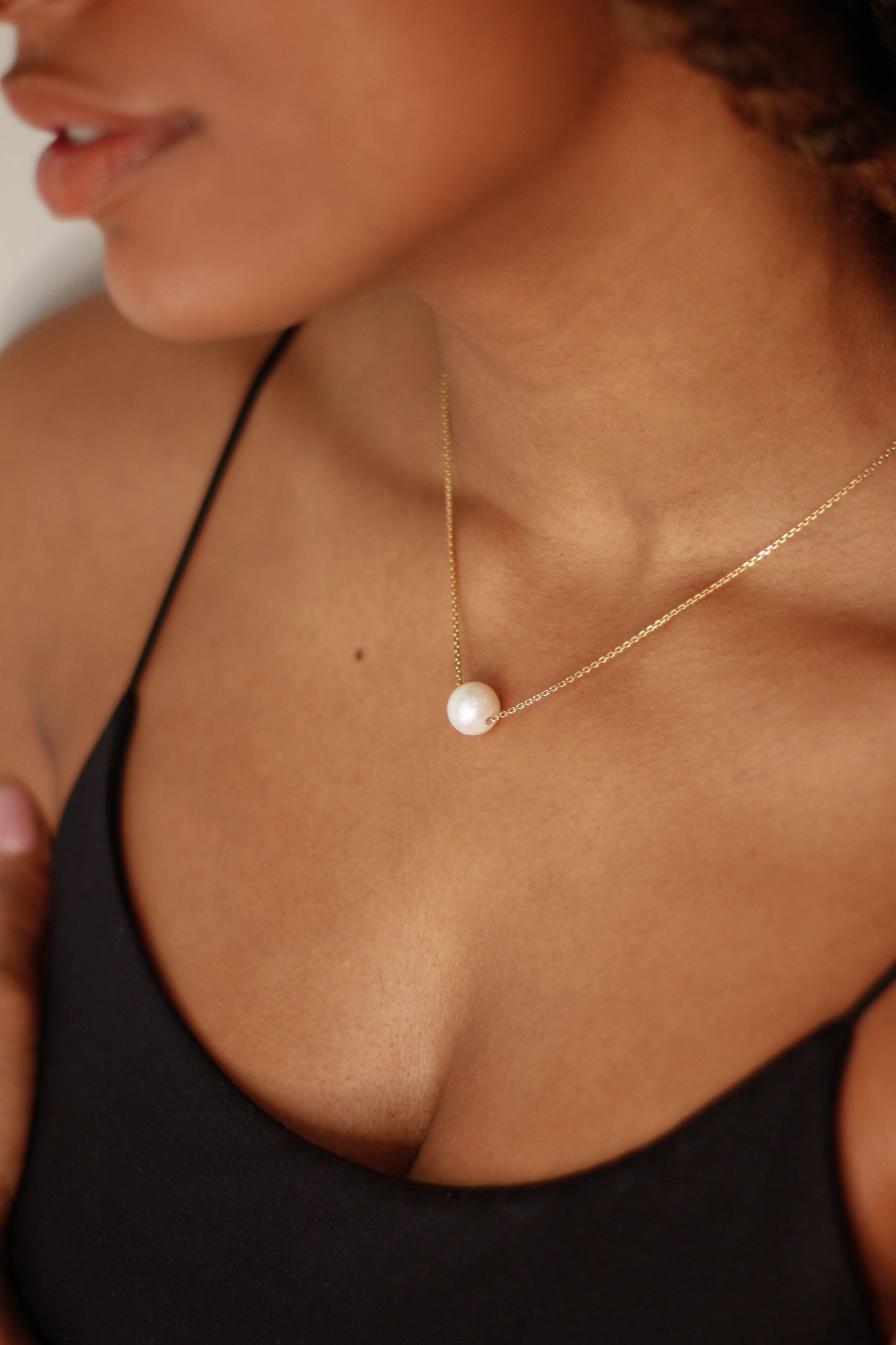 Round Solo Pearl Necklace