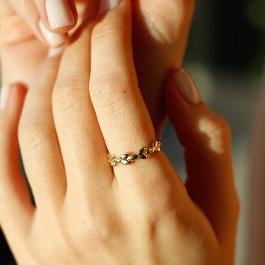 Leaf Dainty Ring